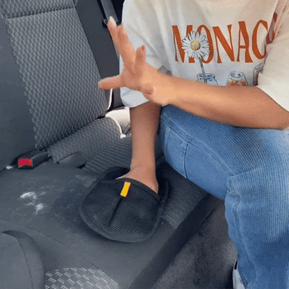 Tierhaarentferner. Elektrostatische Handschuhe