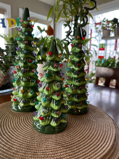 🔥HOT SALE - Retro Hand-Painted Tabletop Christmas Trees🎄